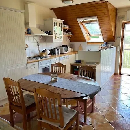 Apartman Alsoorsi Strandlak *